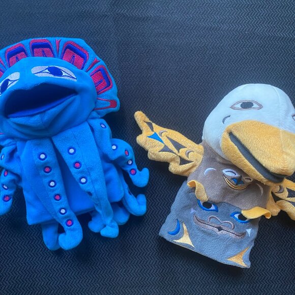 337-You Are Katawashishiw❤️ Sky The Eagle Bear & Mack The Octopus Totem Puppets - Picture 1 of 16